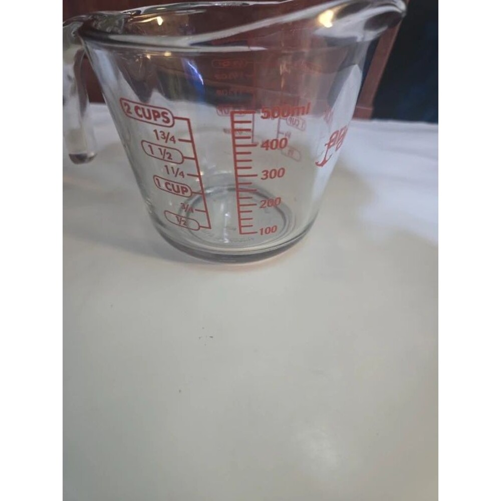 Anchor Hocking Clear Measuring Cup Glass 2-Cup Red Lettering Hook Handle USA